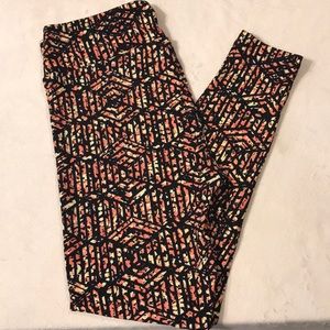 LuLaRoe Tall & Curvy leggings NWT